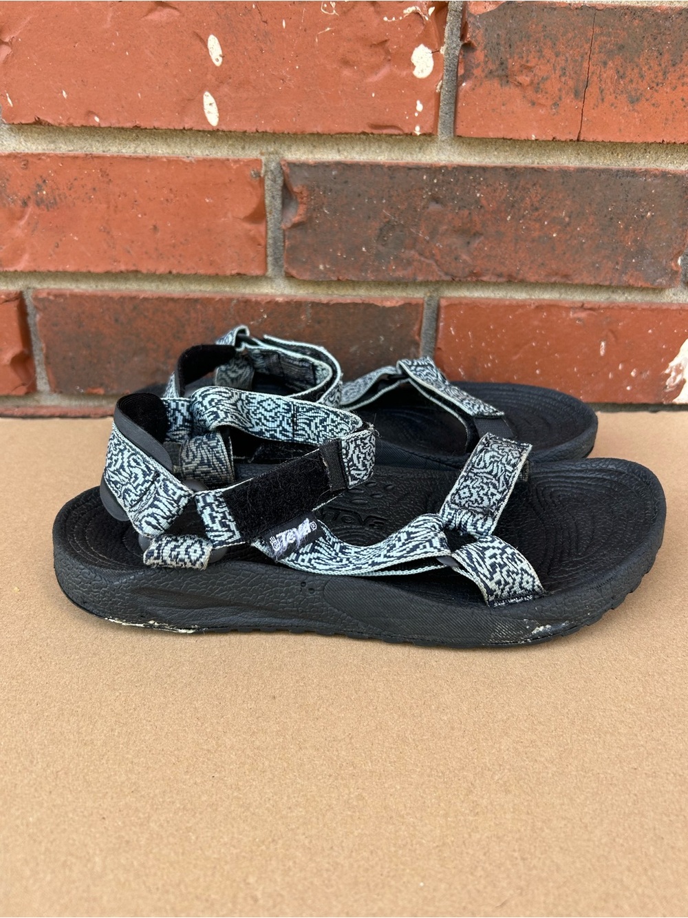 Teva Original Outdoor Sport sandals Women’s 9W Strappy Hiking Black Grey
